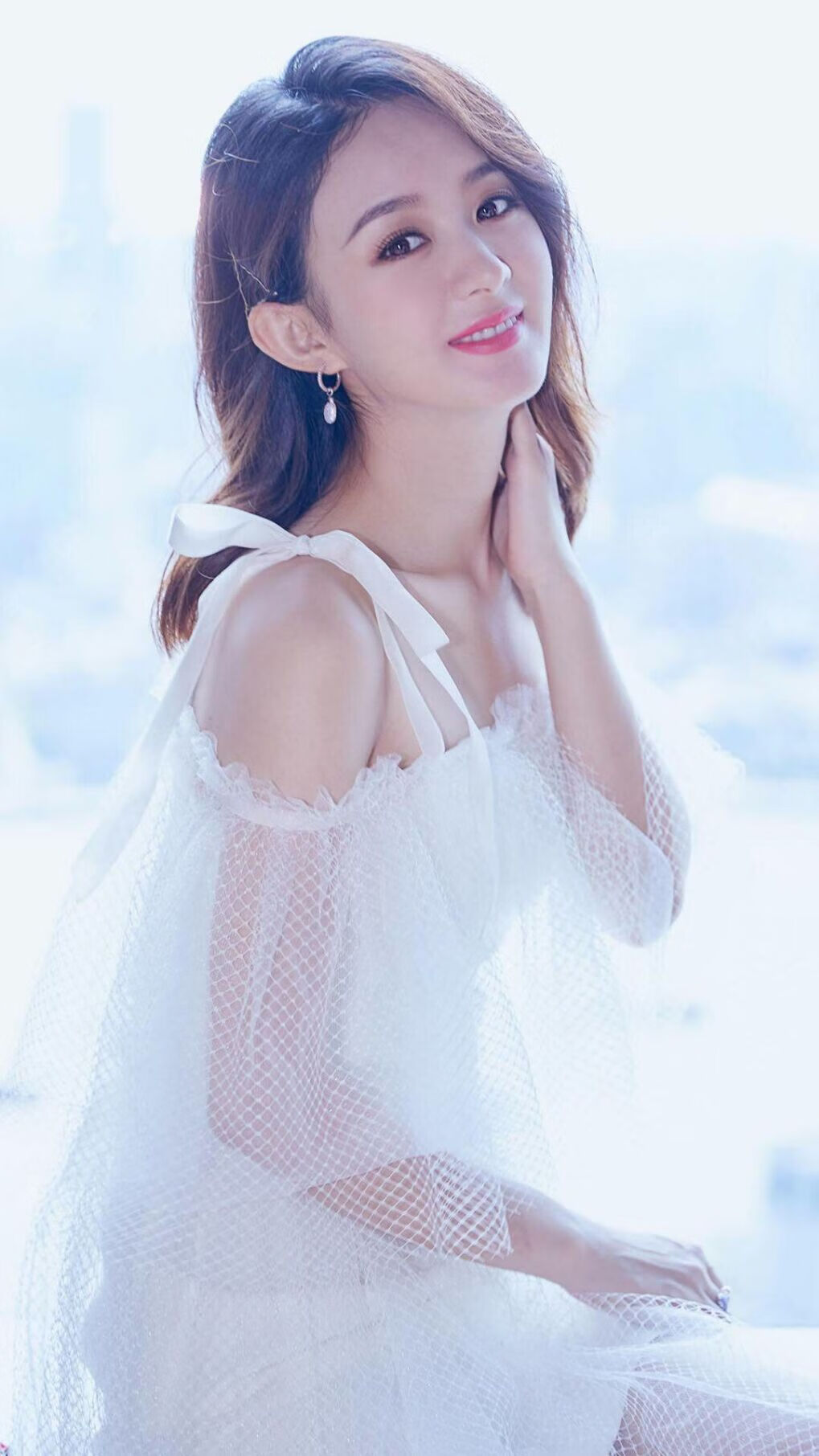 米兰体育官网-一年减重70斤，冯珊珊揭秘“躺着瘦”的秘密！